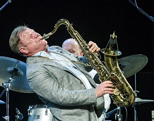 Сочи в ритме джаза: на курорте открылся XIV международный фестиваль джазовой музыки Игоря Бутмана