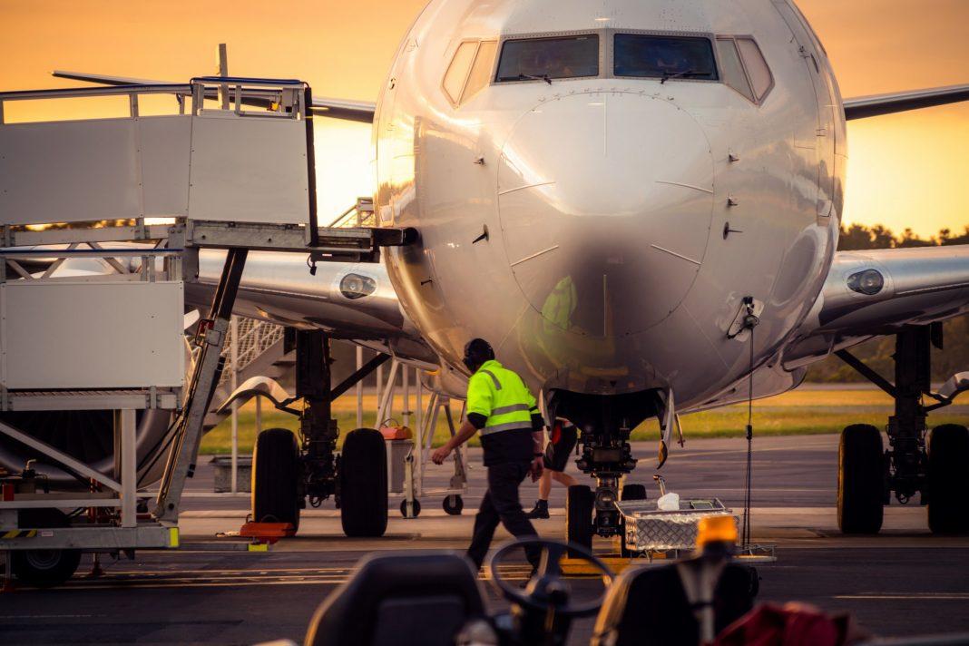 В Сочи экстренно посадили самолет из Екатеринбурга: участнику СВО стало плохо на борту