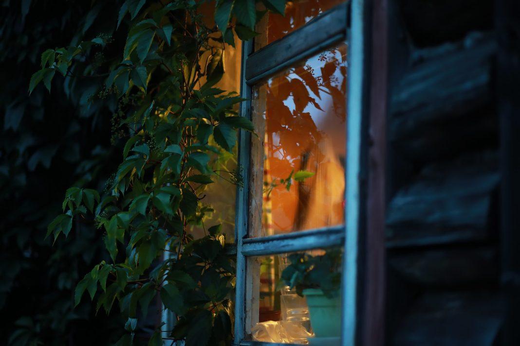 Не смотреть ночью в окно и еще 2 мистических «нельзя»