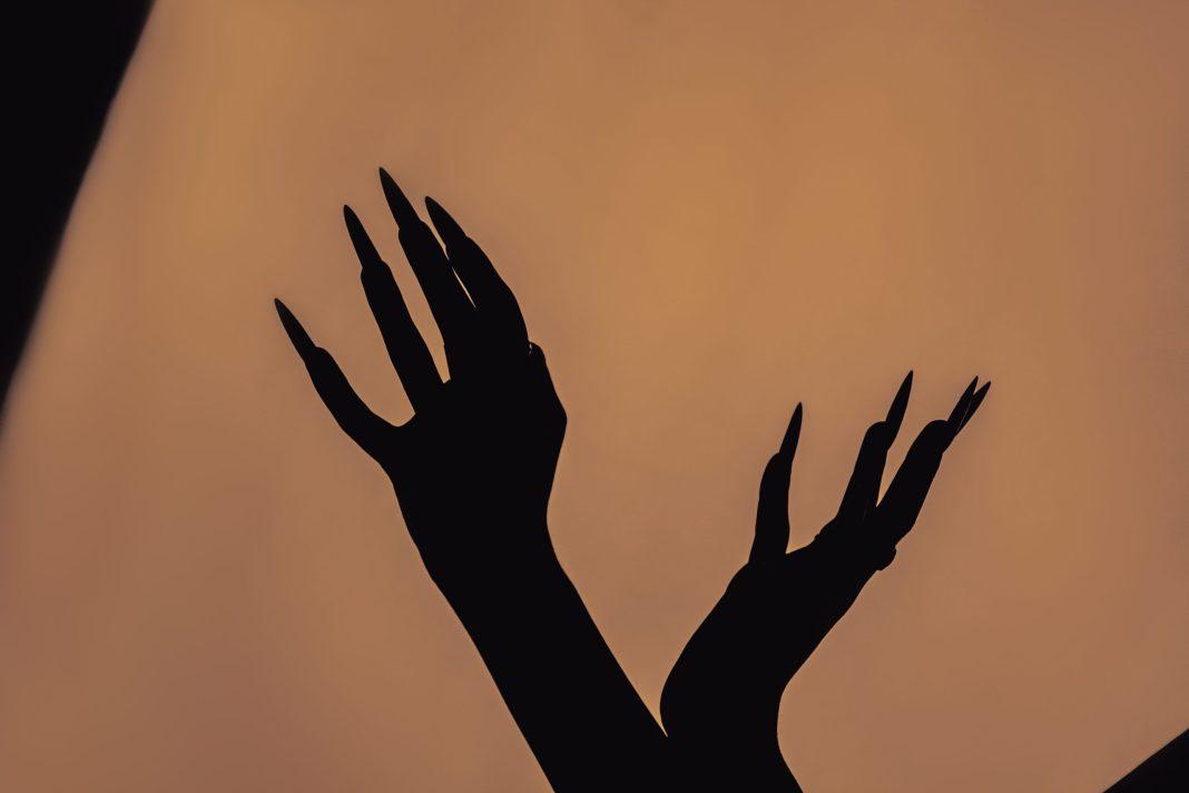 Чиновник обеспокоен: 12 тысяч эльфов, проживающих в России, представляют для нее угрозу