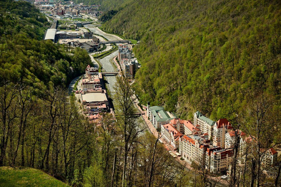 Сочи стал самым популярным направлением для поездок с детьми на осенних каникулах