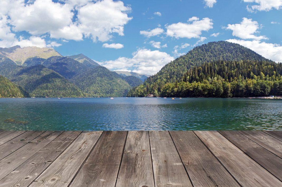 «Времянки» до сих пор функционируют: в одном из городов Абхазии устранят серьезную проблему