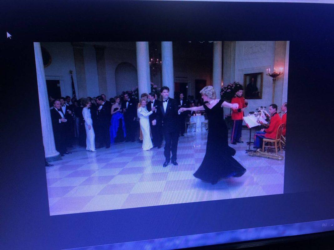 Платье принцессы Дианы продали на аукционе больше, чем за 100 млн рублей