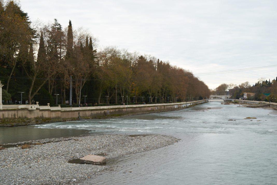 Жителей и гостей Сочи предупредили об ухудшении погодных условий