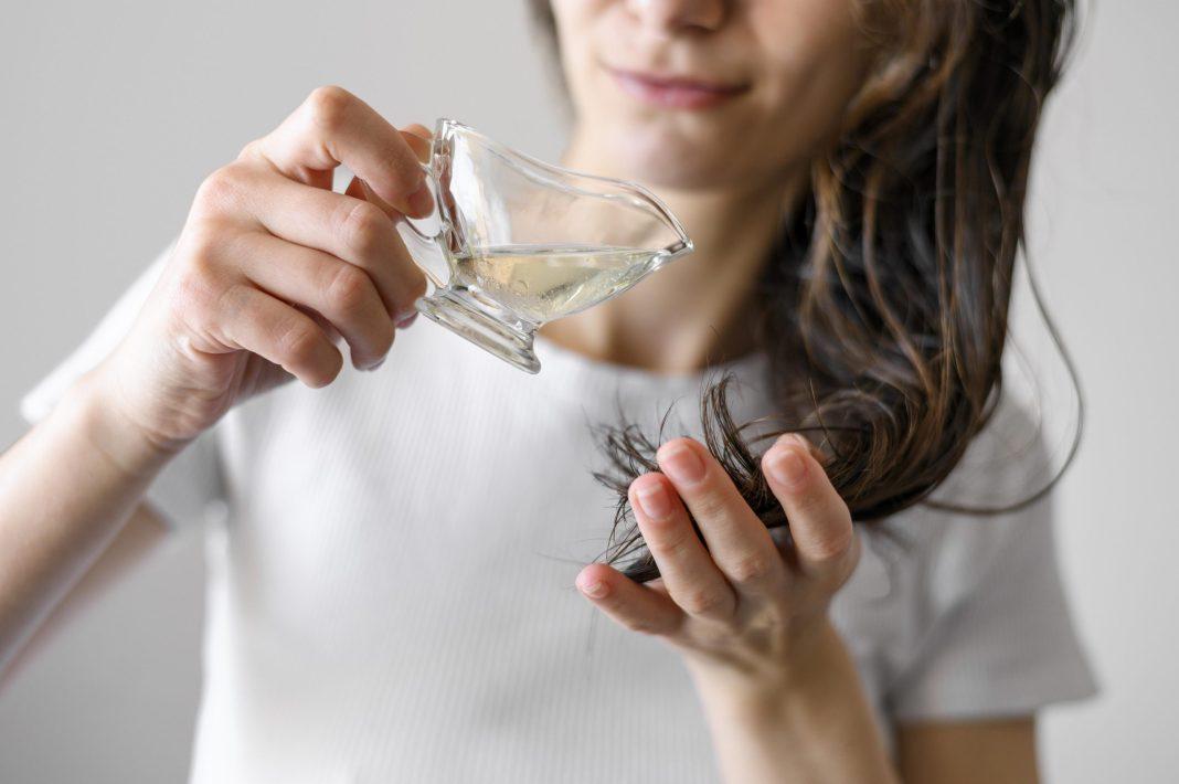 Как восстановить здоровье волос после новогодних праздников?