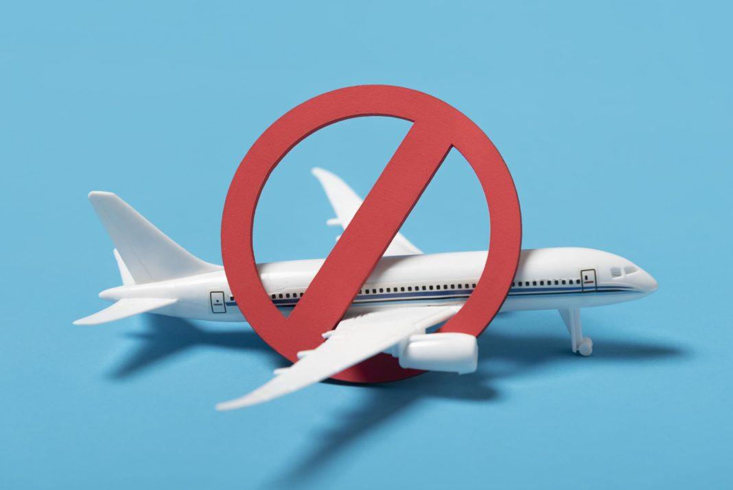 Самолет Тюмень — Сочи задержан на 11 часов