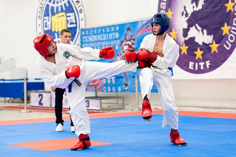 25 медалей взяли спортсмены из Сочи на чемпионате и первенстве Краснодарского края по тхэквондо ИТФ