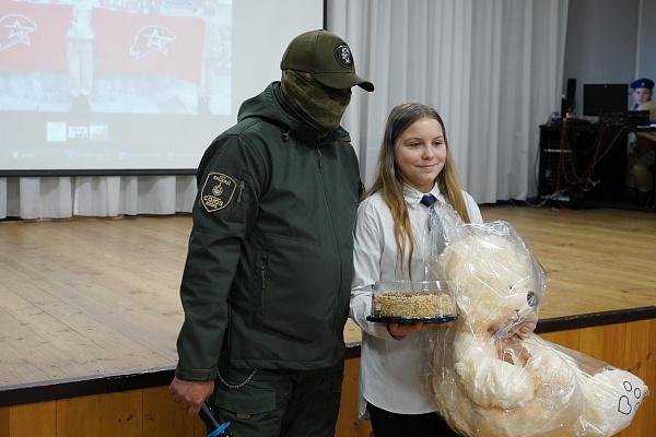 Боец СВО приехал в Сочи, чтобы поблагодарить школьницу за «Письмо солдату»