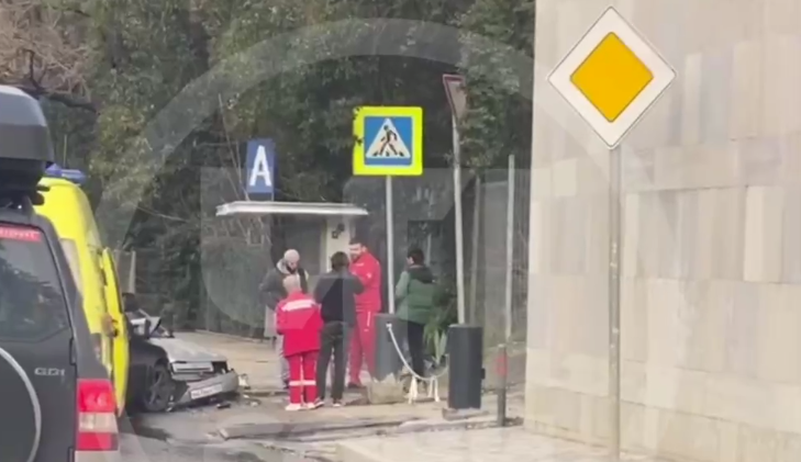 Машины всмятку: в Хосте произошло ДТП