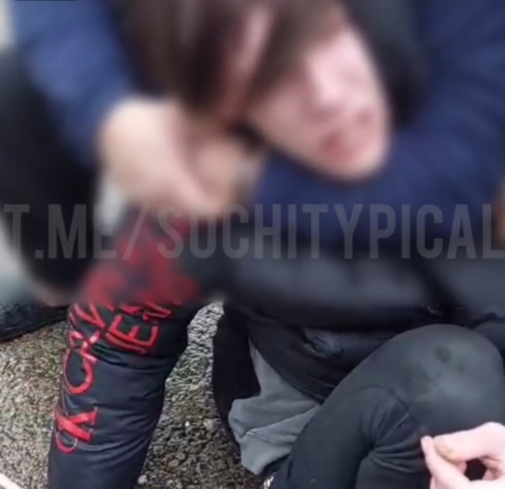 Жители поймали наркокурьера и удерживали до приезда полиции в Сочи