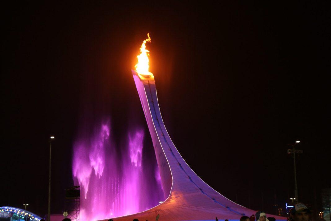 В Сочи началась Эстафета огня