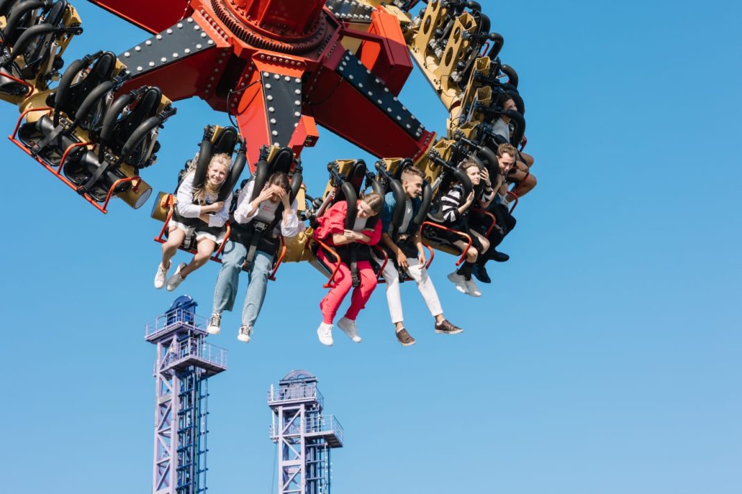 Сочи Парк признан лучшим открытым парком развлечений России