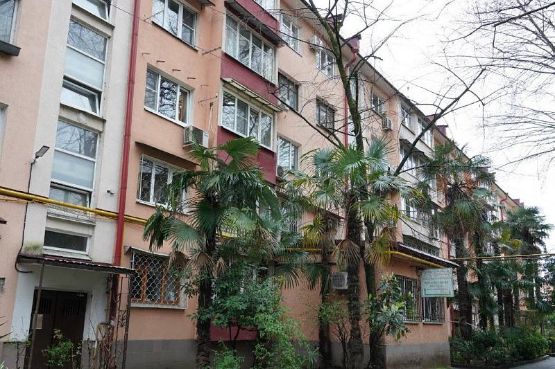 В Сочи начался капитальный ремонт 60 домов