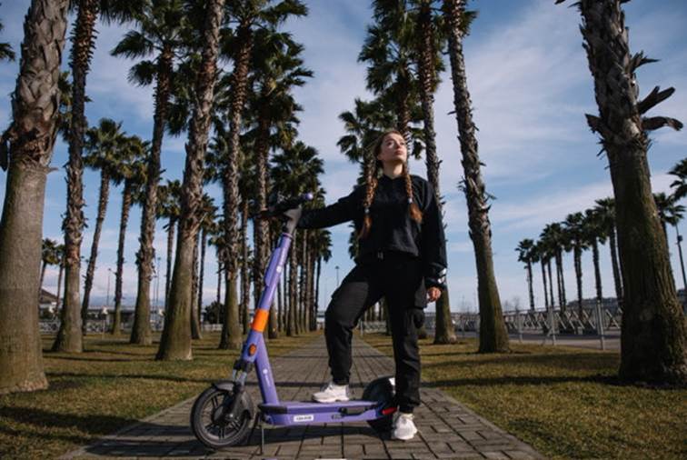 В два раза чаще стали пользоваться электросамокатами жители Кубани этой зимой