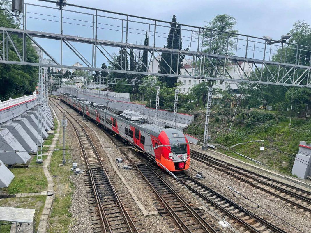 Расписание Сочи: как будут ходить электрички в апреле?