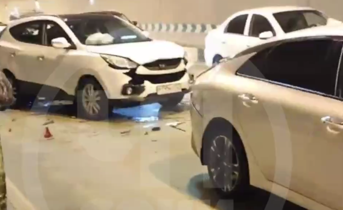 Четыре автомобиля столкнулись в Сочи