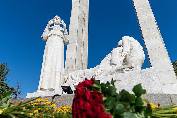 Погода в Сочи 9 мая (по часам)