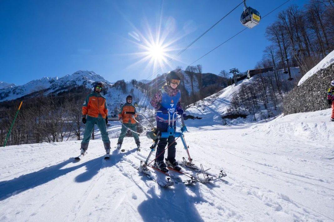 В горах Сочи проводят занятия спортом для людей с ограниченными возможностями