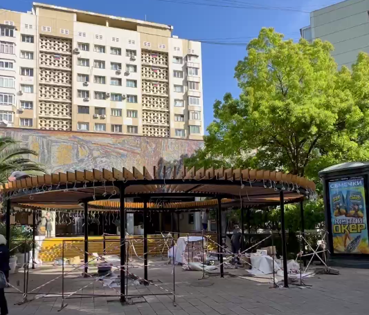 На Навагинской улице в Сочи установят круглые качели