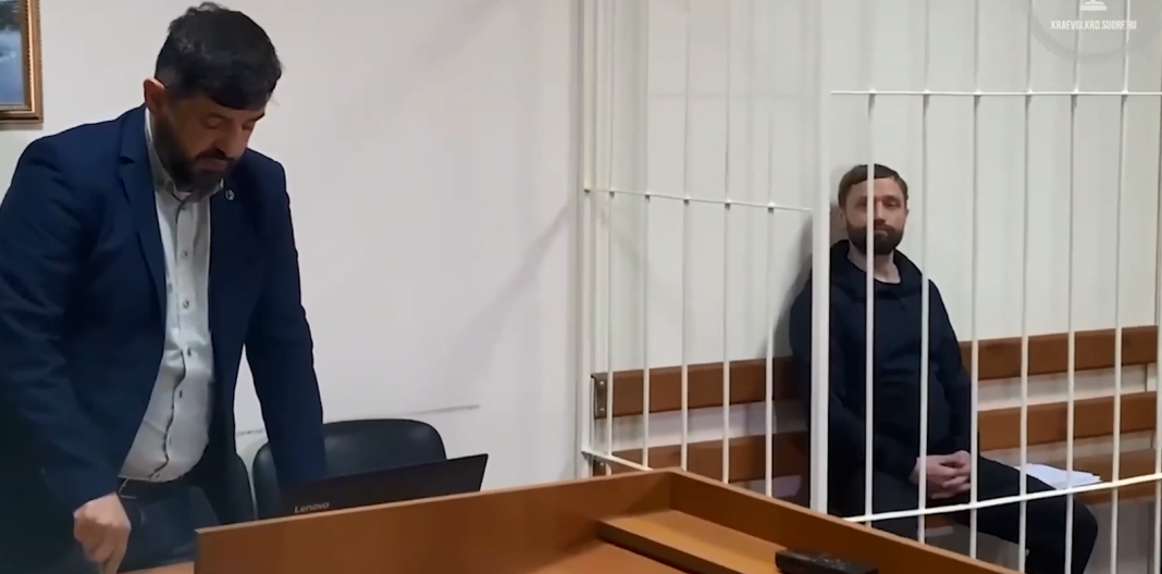 Блогер-сыроед из Сочи, заморивший голодом ребенка, получил 8 лет