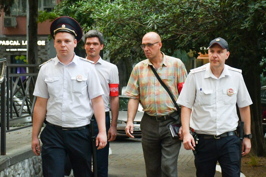 Под надежной охраной: 200 маршрутов патрулирования ввели на лето в Сочи