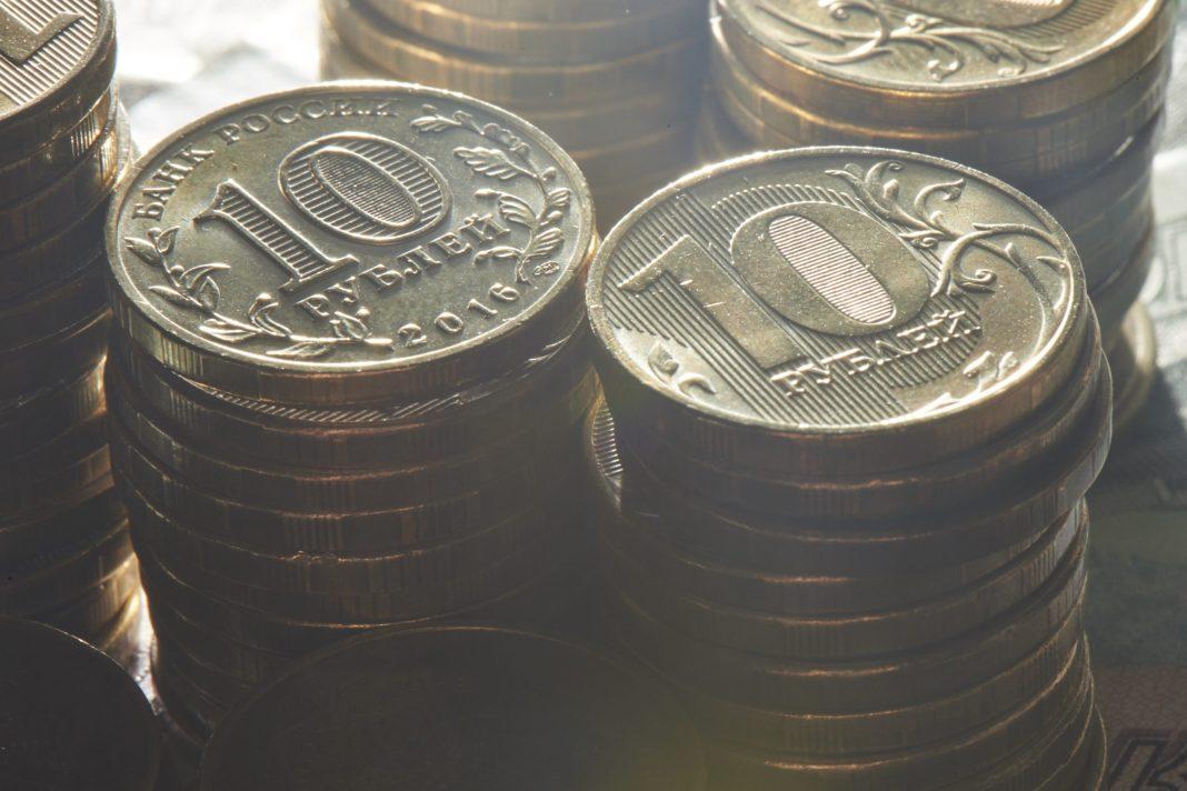 Пять тысяч рублей за пол века брака: в Сочи решили поздравить супругов с юбилеем