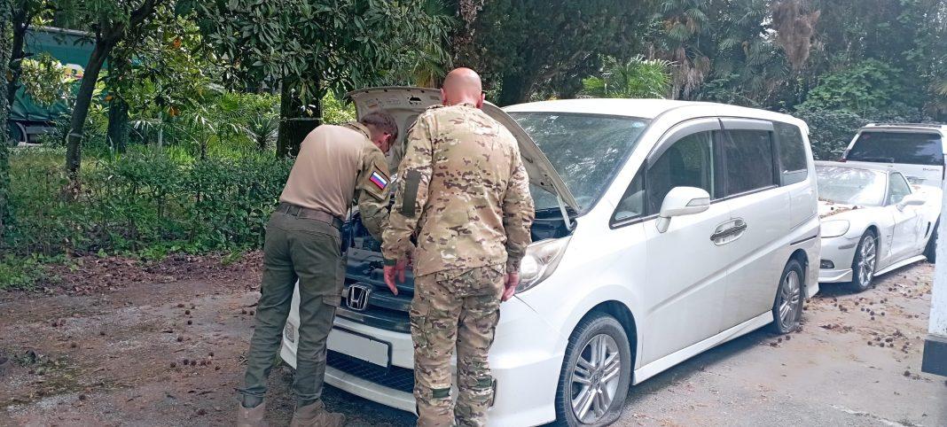 Конфискованные в Сочи автомобили отправили в зону СВО
