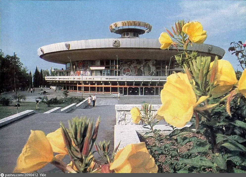 «Окна истории»: в Сочи появятся стелы с историческими снимками города