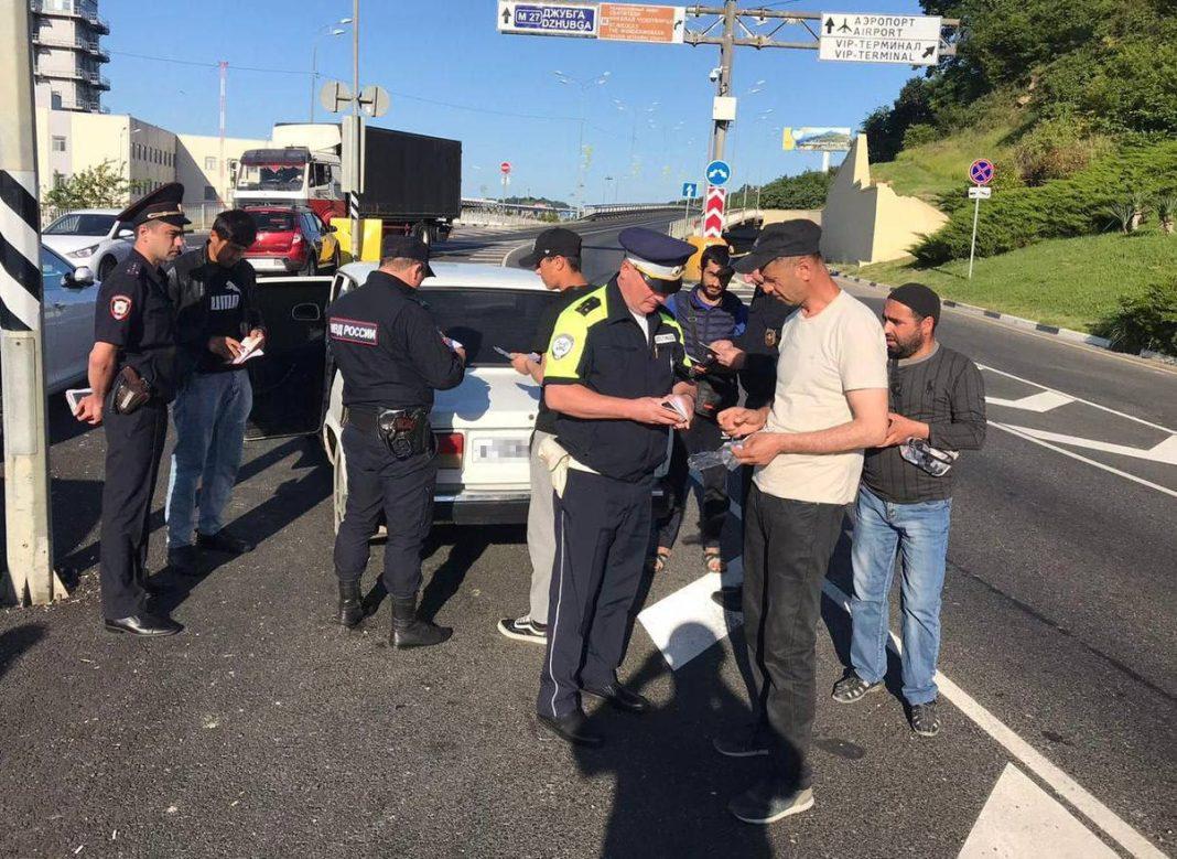 Полиция задержала почти сотню иммигрантов в Сочи