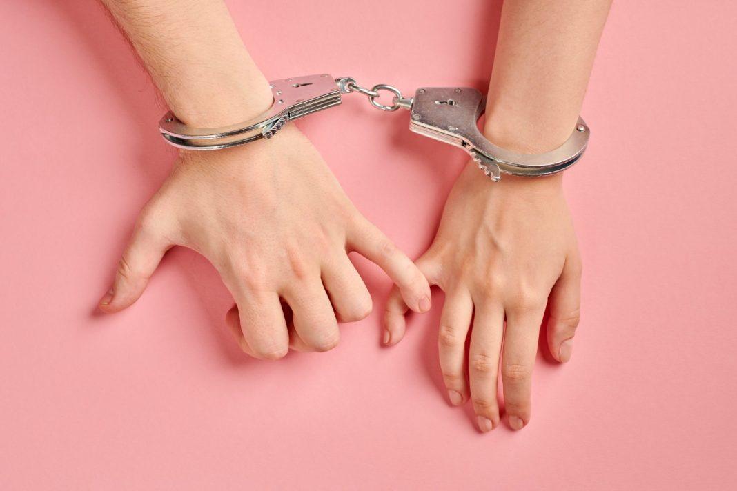 Прокатились с ветерком: в Сочи водительница, подвергшая жизни детей опасности, будет наказана