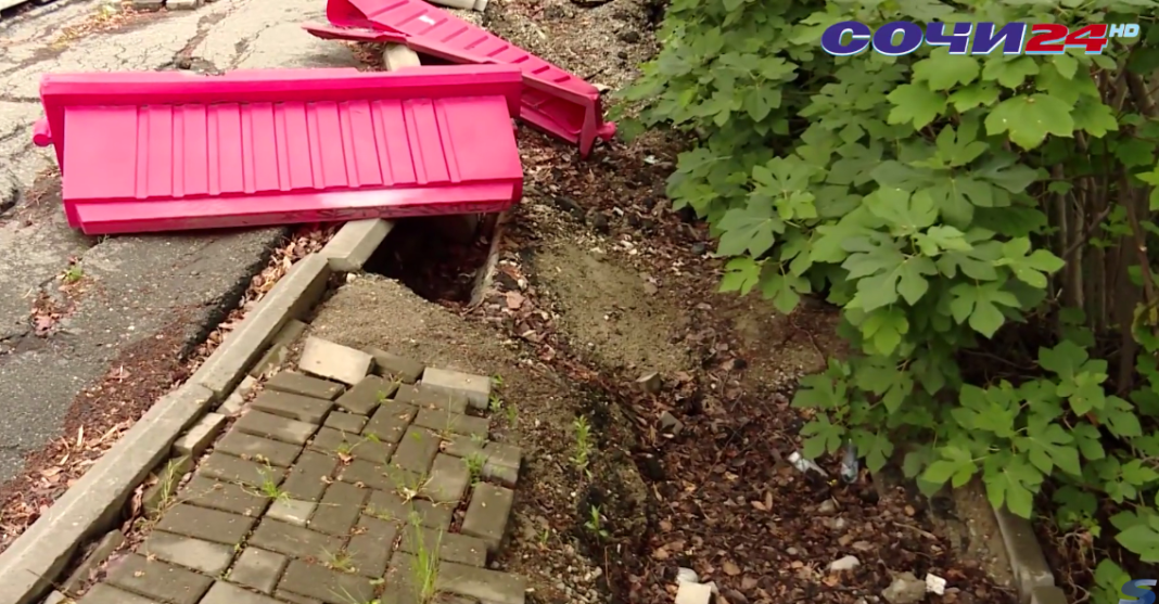 Ползучая угроза: стало известно, когда ликвидируют последствия оползня в Сочи на Егорова