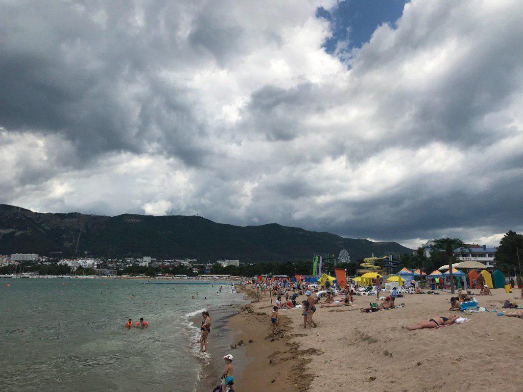 Выбирают Геленджик: стало известно, почему туристы отказываются от Сочи