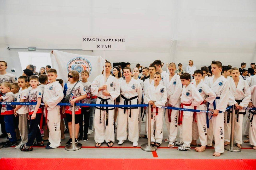 В Сочи проходят чемпионат и первенство ЮФО по тхэквондо