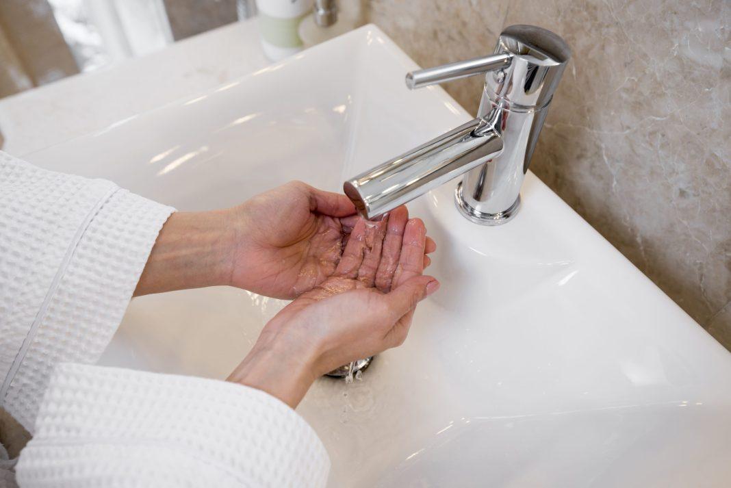 Тазики отменяются: масштабное отключение воды в трех районах Сочи переносится с 15 мая