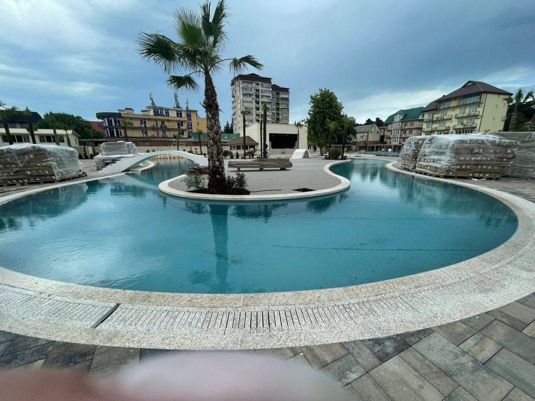 Когда в Сочи откроется новый общественный бассейн