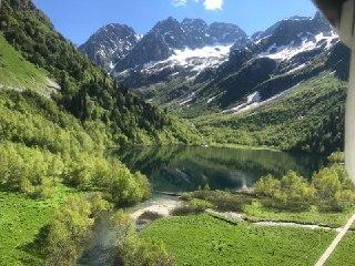 В Сочи открылся маршрут на озеро Кардывач: почему он так популярен
