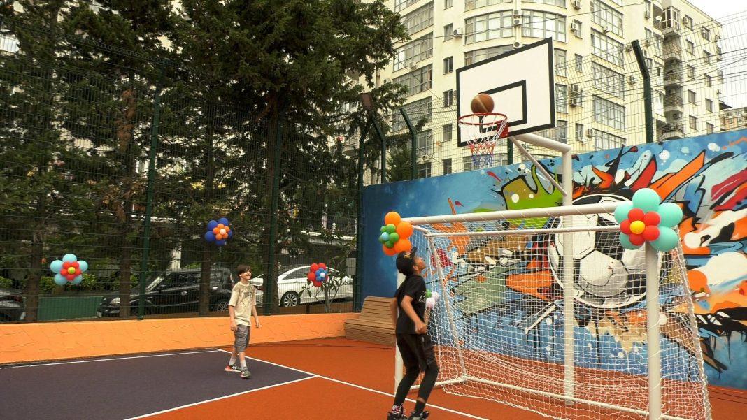 В Сочи открылась новая спортивная площадка для детей