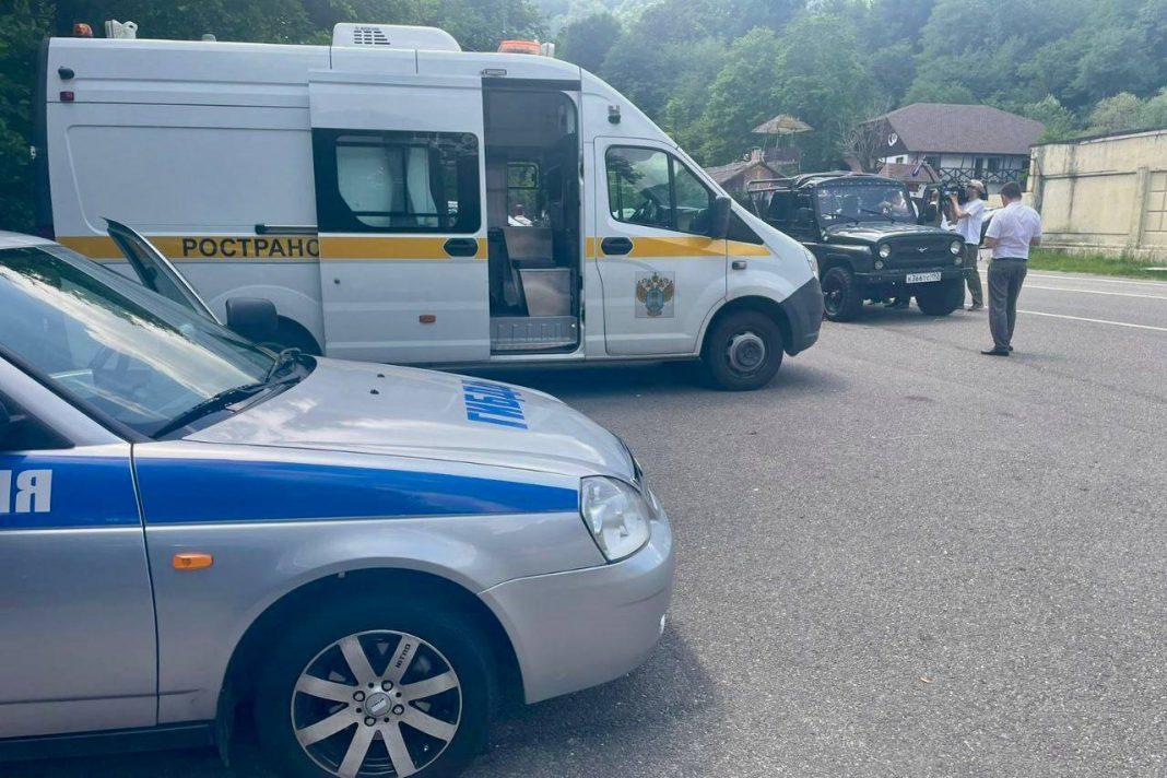 Опасные развлечения: в Сочи во время рейда по джиппингу выявили неисправное авто с туристами