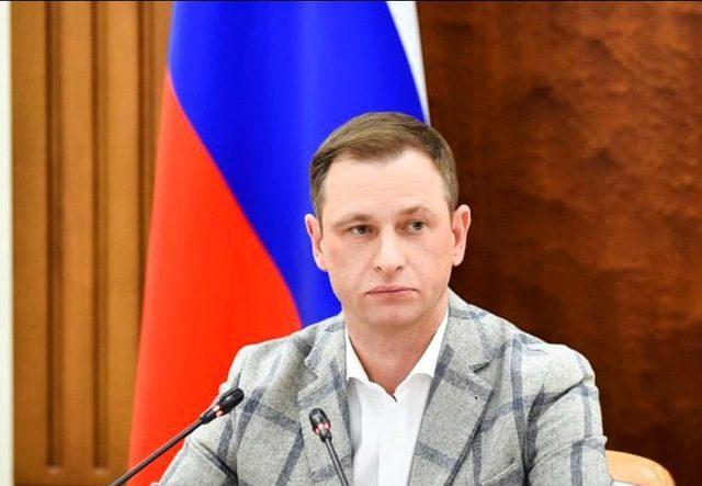 Мэр Сочи вышел на работу с травмированной рукой: что произошло