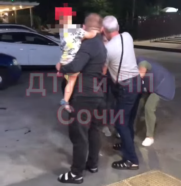 Представители «Пятерочки» прокомментировали новость о драке с продавцом в одном из их магазинов в Сочи