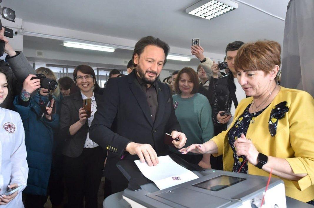 Стас Михайлов заявил, что не выйдет на одну сцену с Сергеем Шнуровым