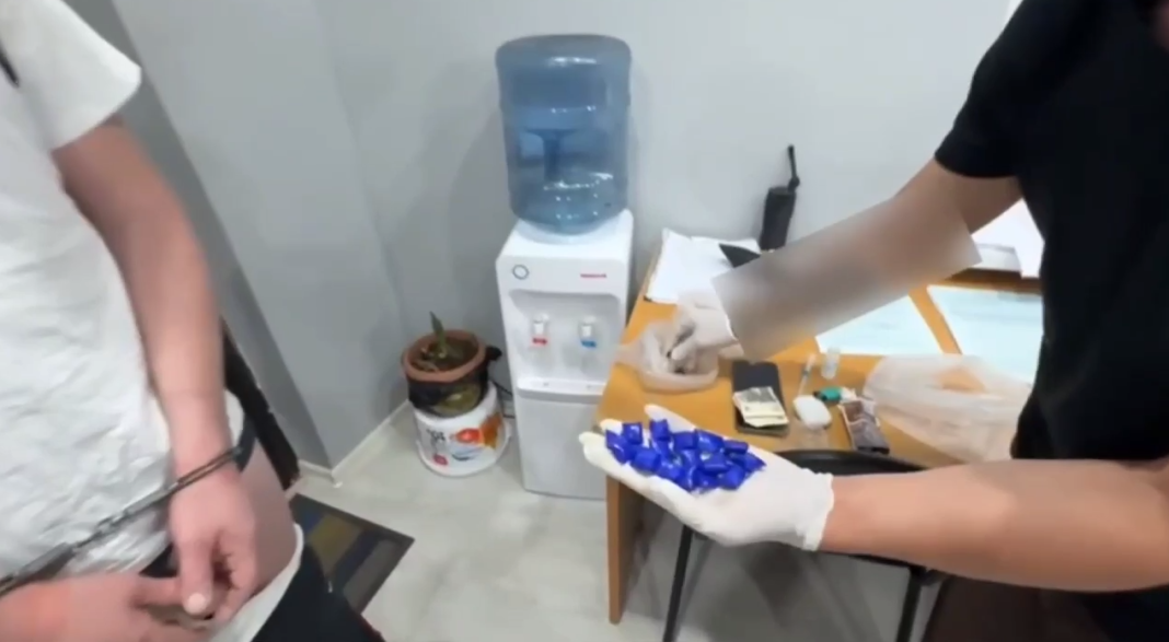 В Сочи задержан мужчина с крупной партией наркотиков