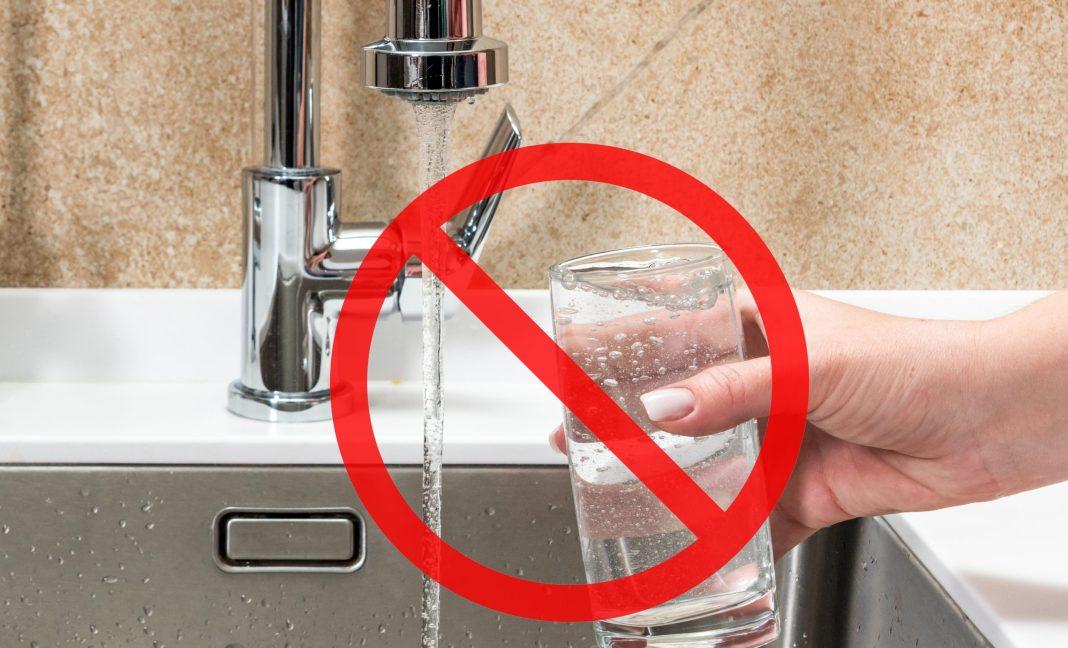 Факелы и виллы наготове: в Сочи уже сутки нет воды, хотя ее обещали дать вчера в 7 утра