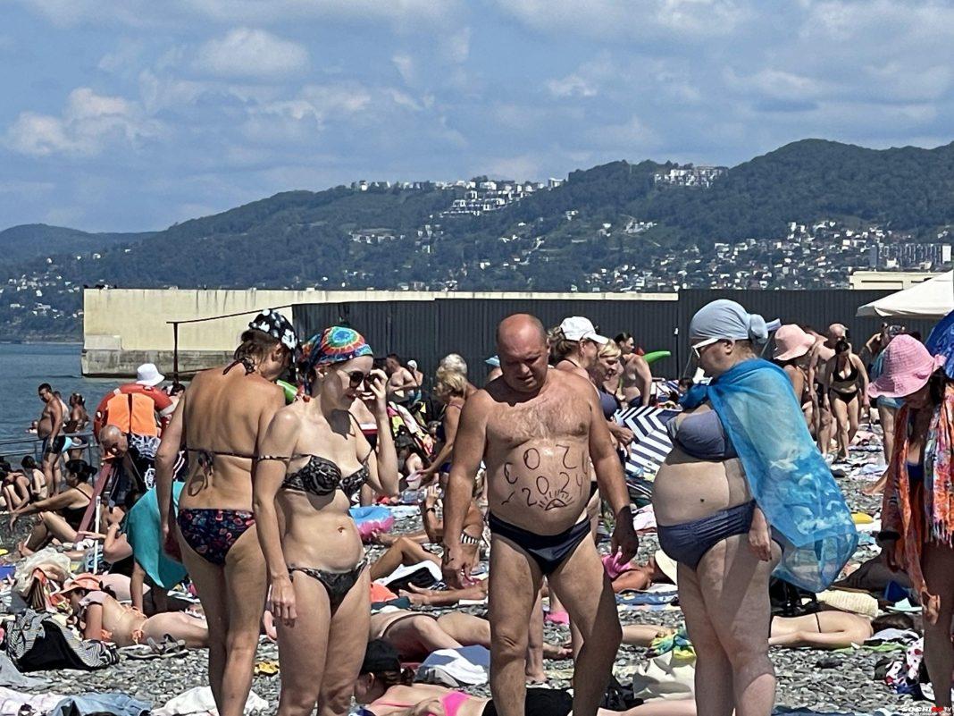 Сбежали срочно в Геленджик: турист рассказал о шокирующем опыте отдыха в Сочи