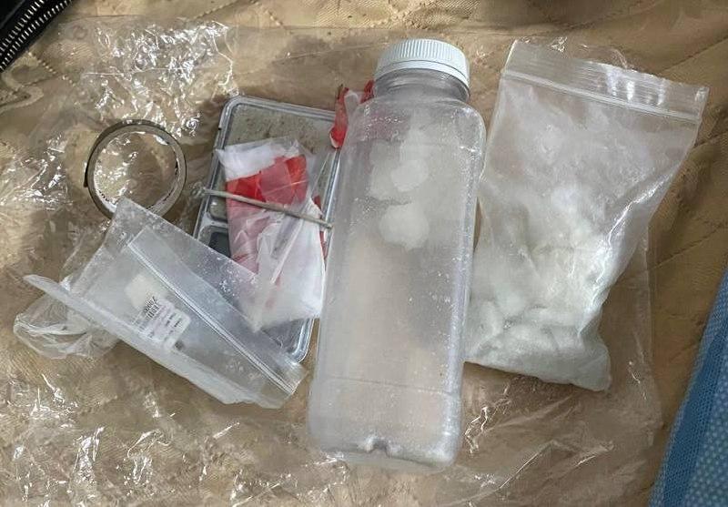 Метадон и гашиш изъяли у закладчицы в Сочи