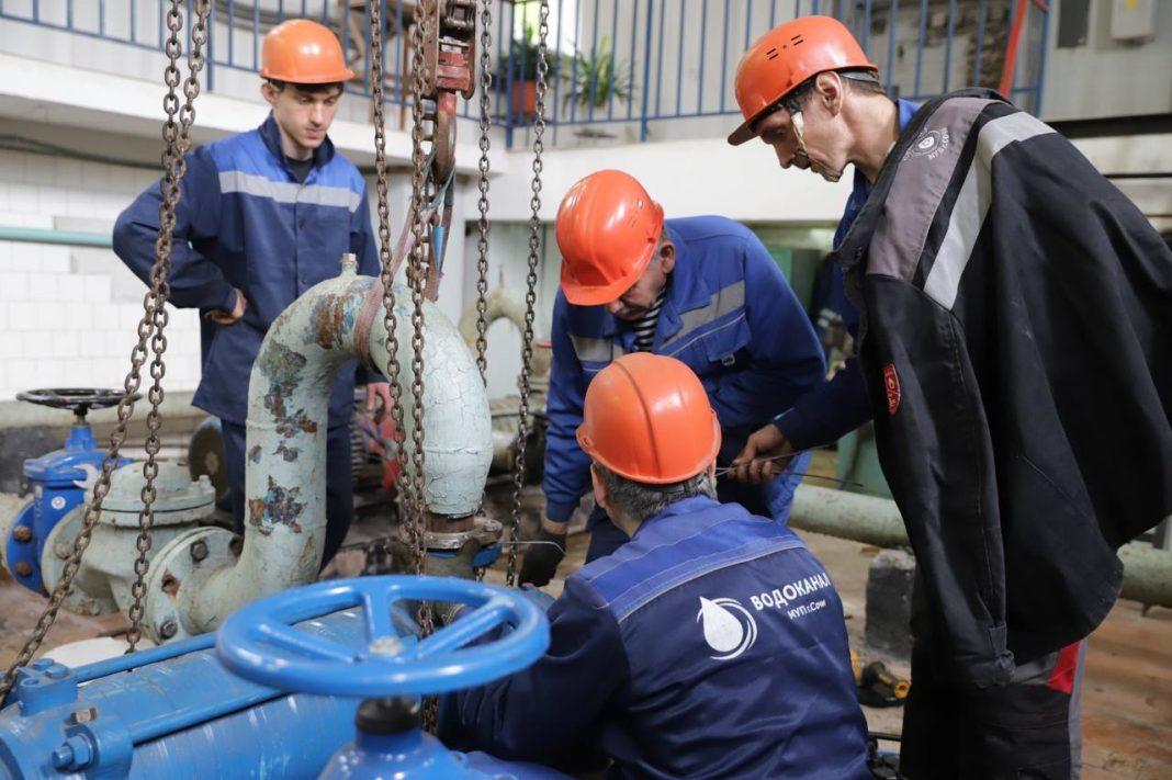 Экстренная ликвидация техсбоя на двух насосных станциях в Сочи: кто останется без воды