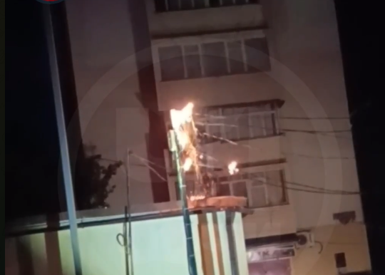 Проводка заискрилась и вспыхнула: в Сочи произошёл пожар