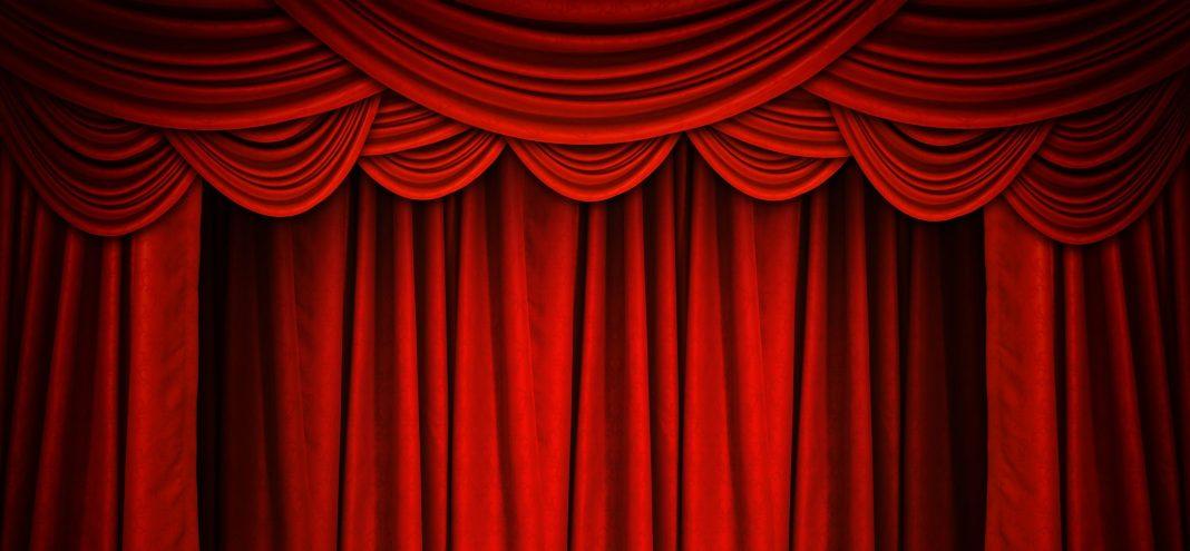 Юные сочинцы побывали на экскурсиях в Зимнем театре и Зале органной и камерной музыки