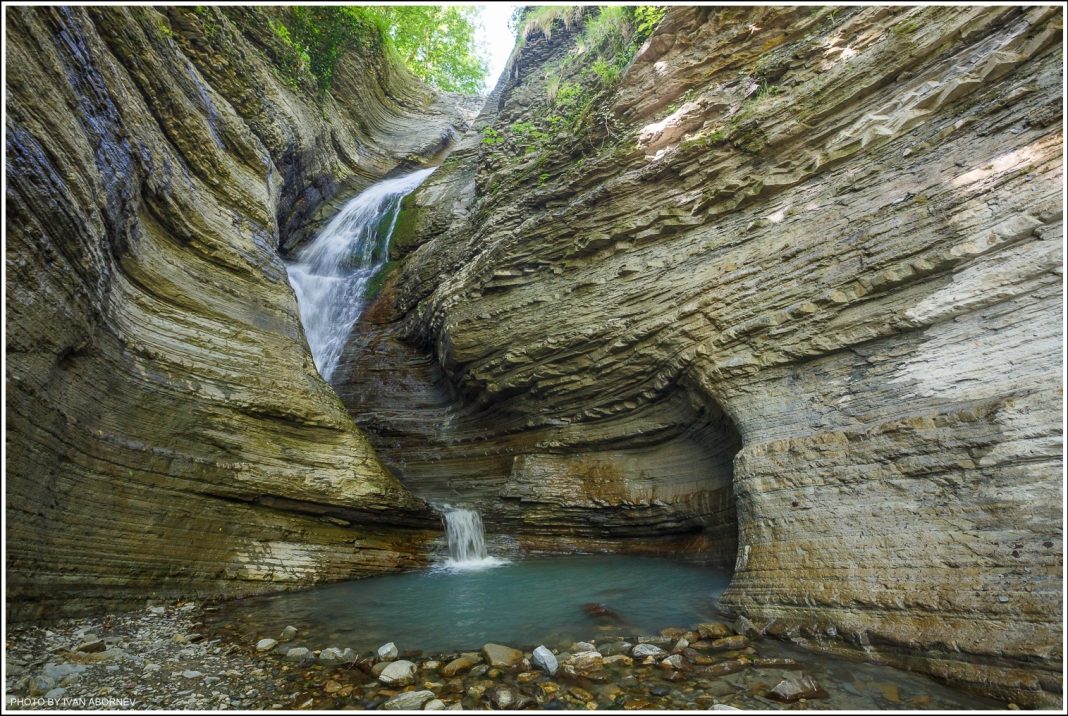 Водопады Псыдах и Шапсуг вновь открыты в Сочинском нацпарке после модернизации