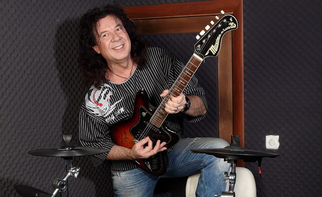 Неожиданный удар: музыкант Кузьмин борется с тяжёлым заболеванием после поездки в Сочи